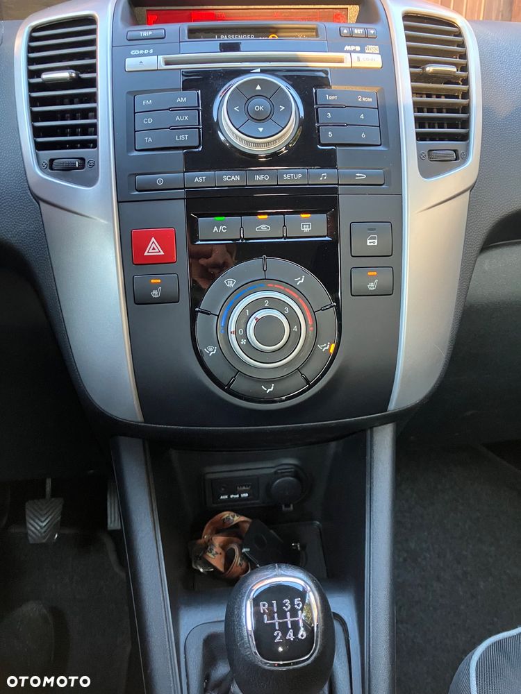 Kia Venga 1.4 CRDi 90 Edition 7 - 13