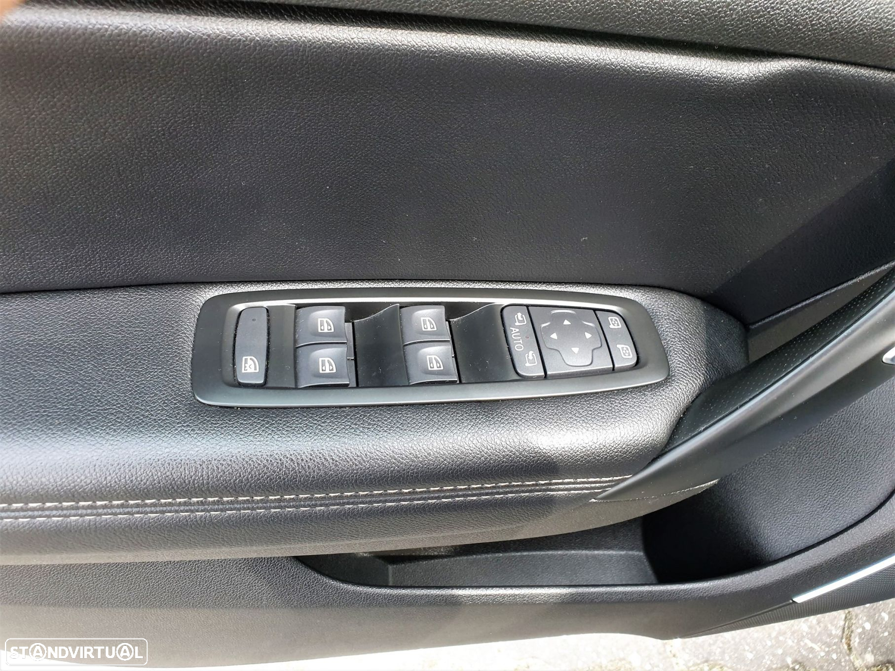 Renault Mégane Sport Tourer ENERGY dCi 110 EDC INTENS - 10