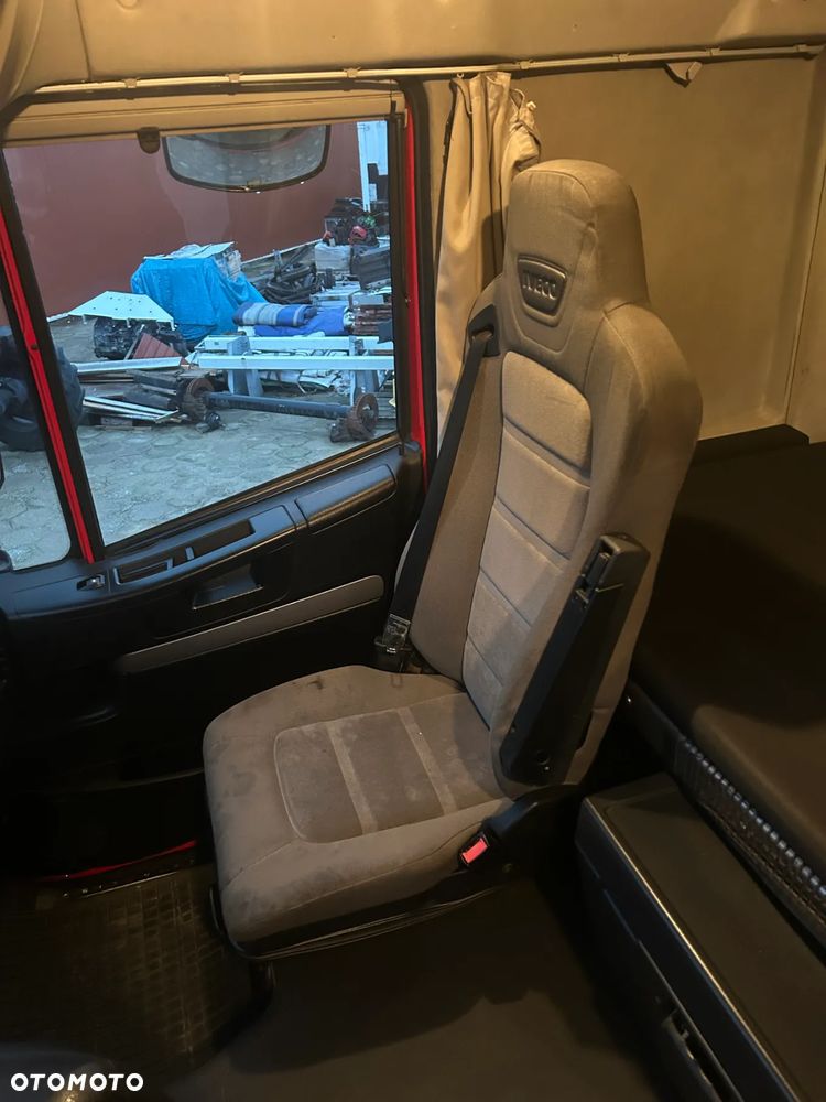 Iveco STRALIS 460 KM ACC / MEGA / LOW DECK / HI-WAY EURO 6 / 2016 ROK / DUŻE ZBIORNIKI PALIWA 1350 L / PRZÓD i TYŁ NA PODUSZCE / PRZEBIEG 864 324 KM !! - 18