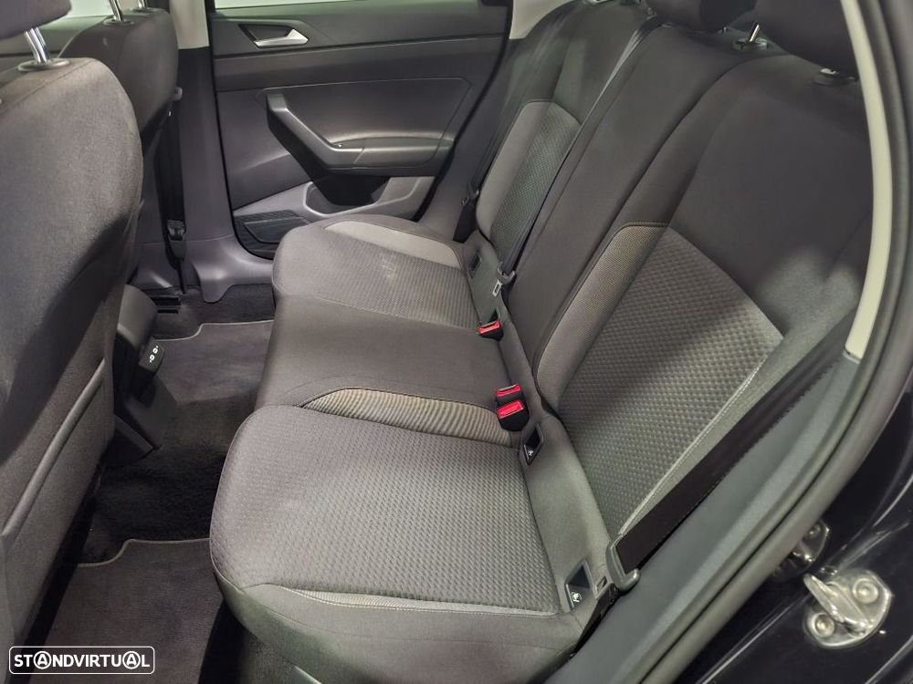 VW Taigo 1.0 TSI Urban DSG - 14