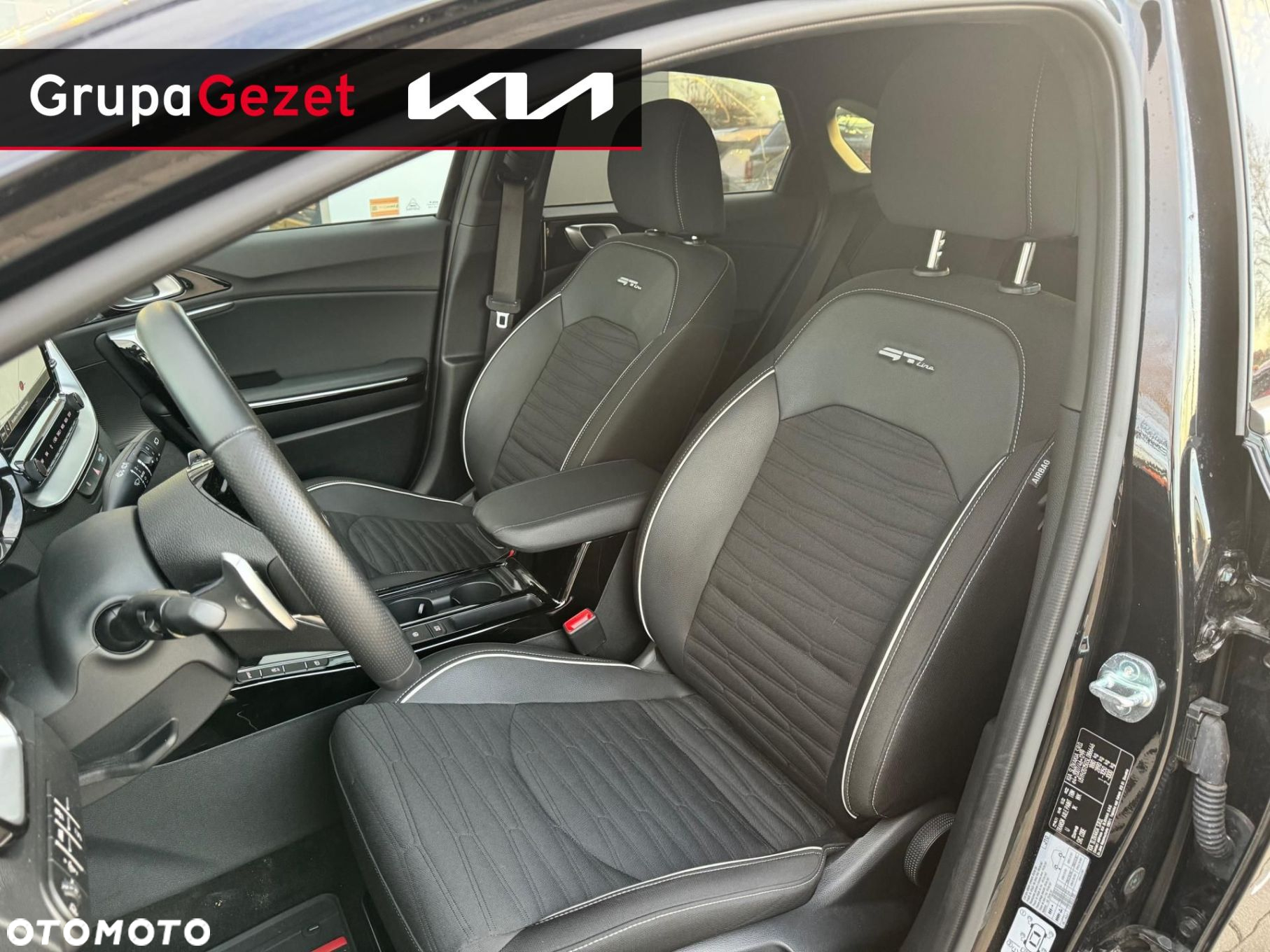 Kia ProCeed - 12
