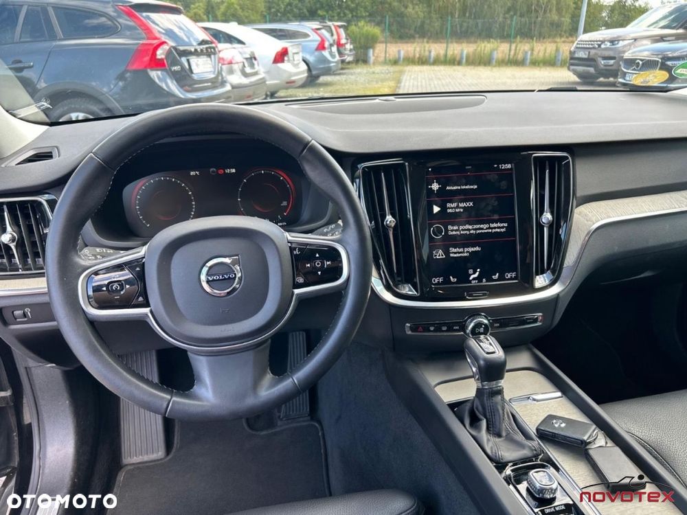 Volvo V60 Cross Country D3 Geartronic Momentum - 13