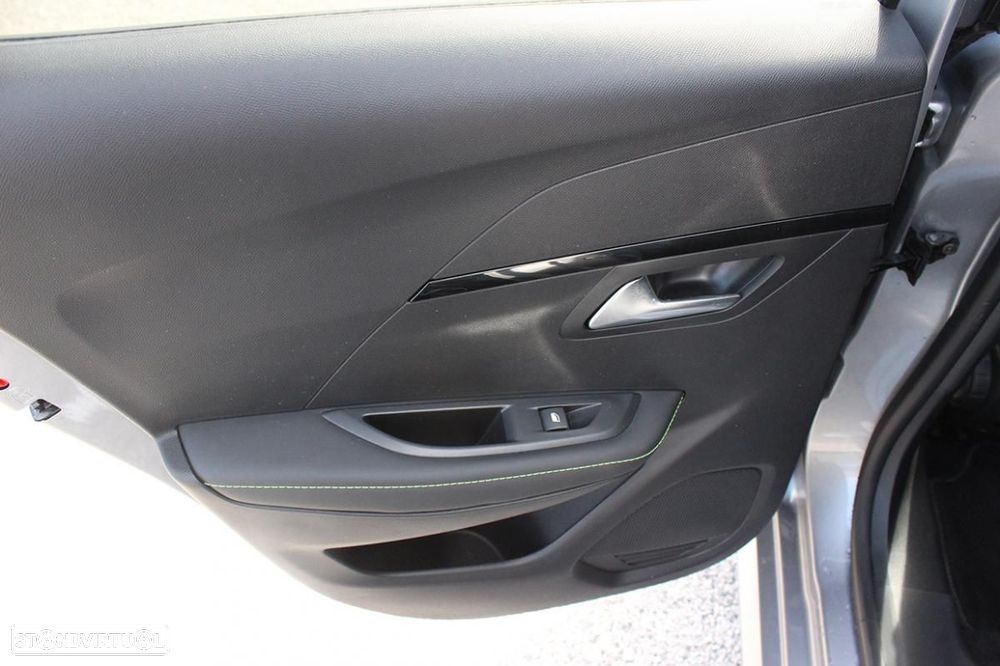 Peugeot e-208 50 kWh GT Line - 37