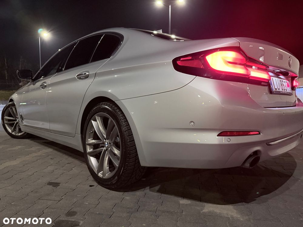 BMW Seria 5 530i xDrive GPF Sport Line sport - 8