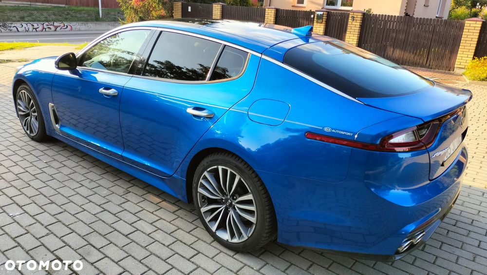 Kia Stinger - 8