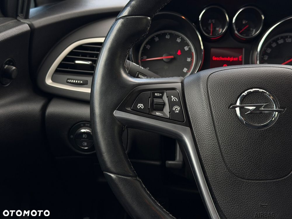 Opel Astra 1.4 Turbo - 16