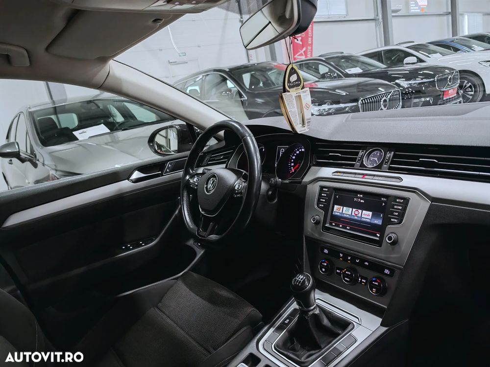 Volkswagen Passat 1.6 TDI (BlueMotion Technology) Comfortline - 9