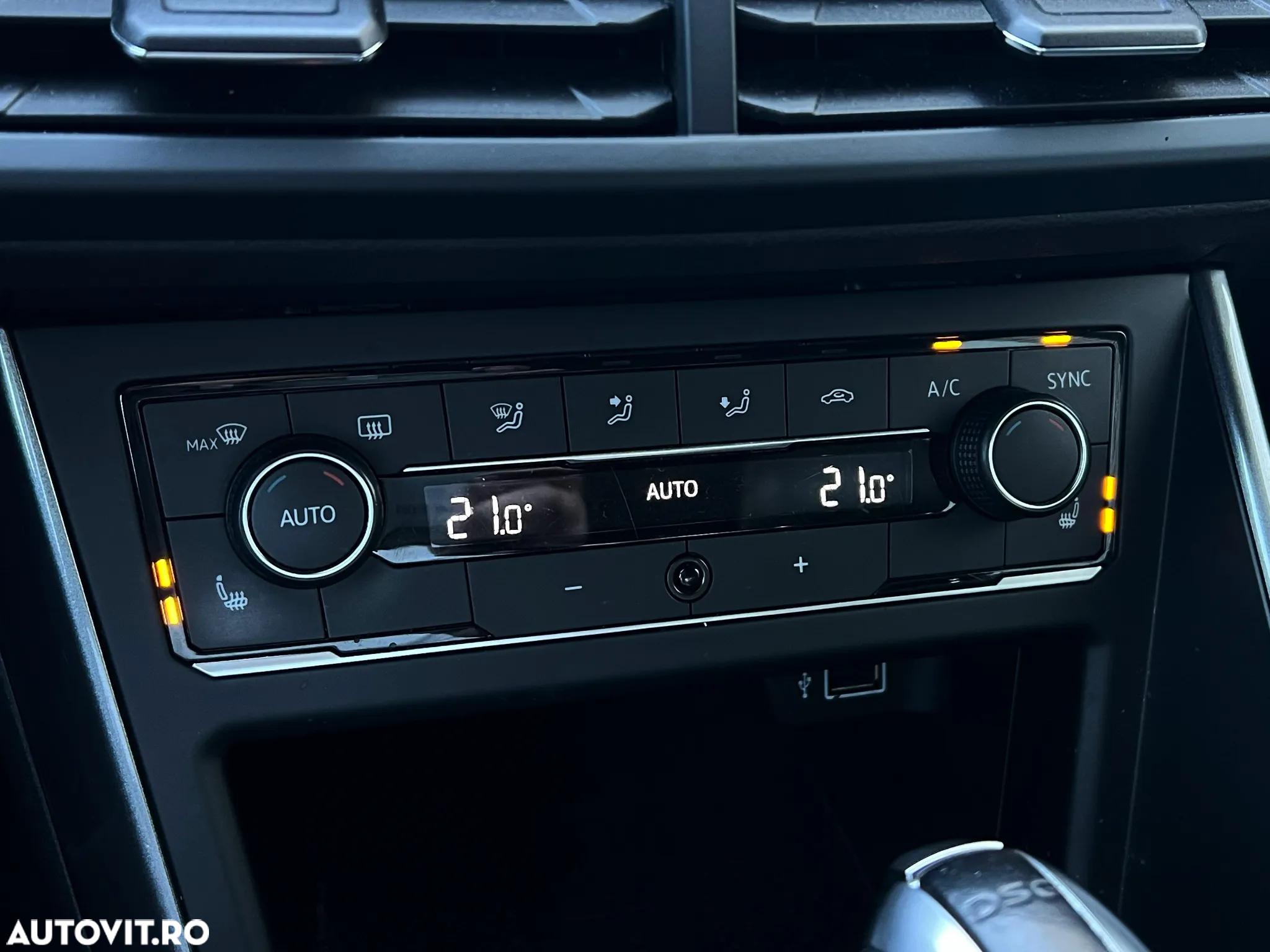 Volkswagen Polo 2.0 TSI DSG GTI - 32