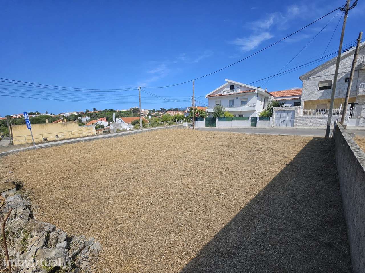 Terreno + Moradia T3 Contemporânea com Piscina | Bicesse - Grande imagem: 2/6