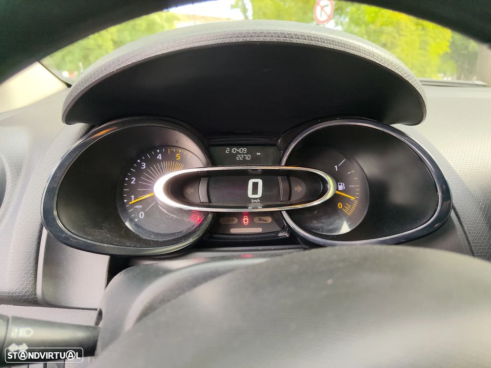 Renault Clio 1.5 dCi Confort - 8