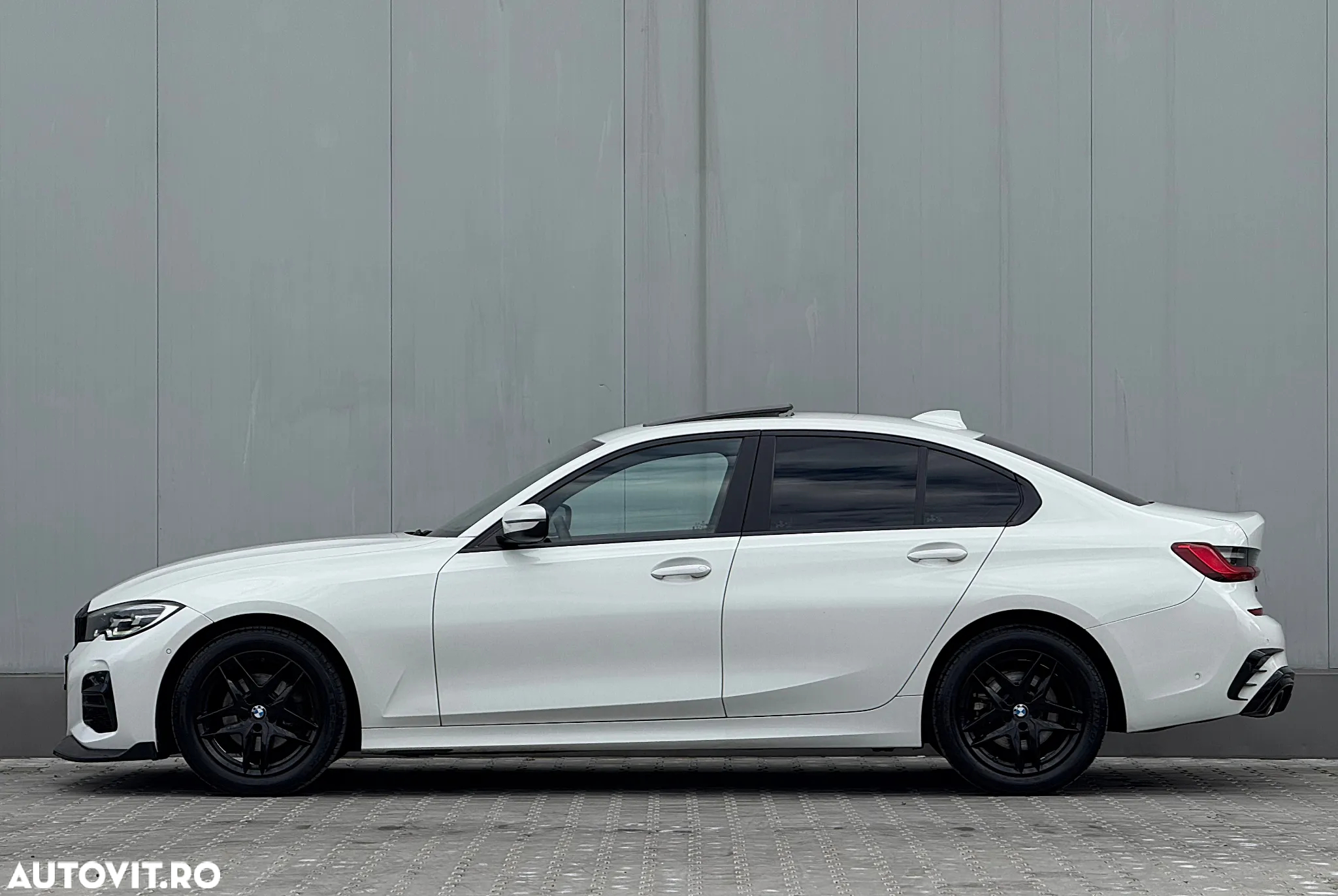 BMW Seria 3 318d Edition M Sport Shadow - 4