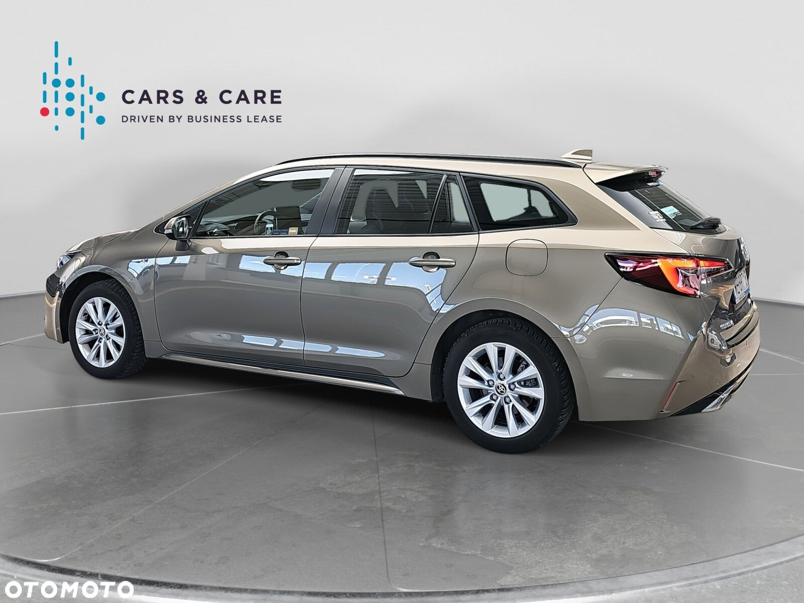 Toyota Corolla 2.0 Hybrid Comfort - 9