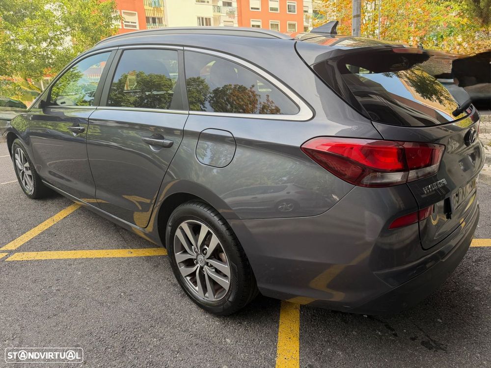Hyundai i30 SW 1.6 CRDi Style+Navi - 7