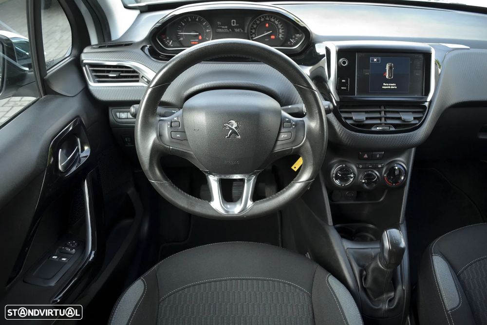 Peugeot 208 1.2 PureTech Style - 2