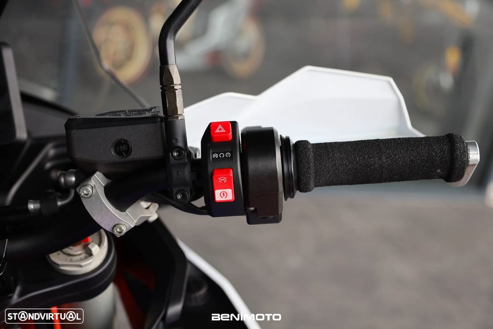 KTM 890 Adventure R - 13