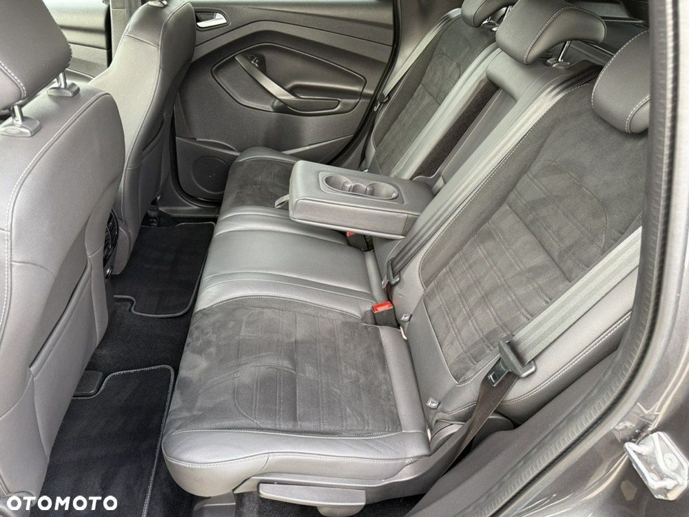 Ford Kuga 2.0 TDCi AWD ST-Line - 25