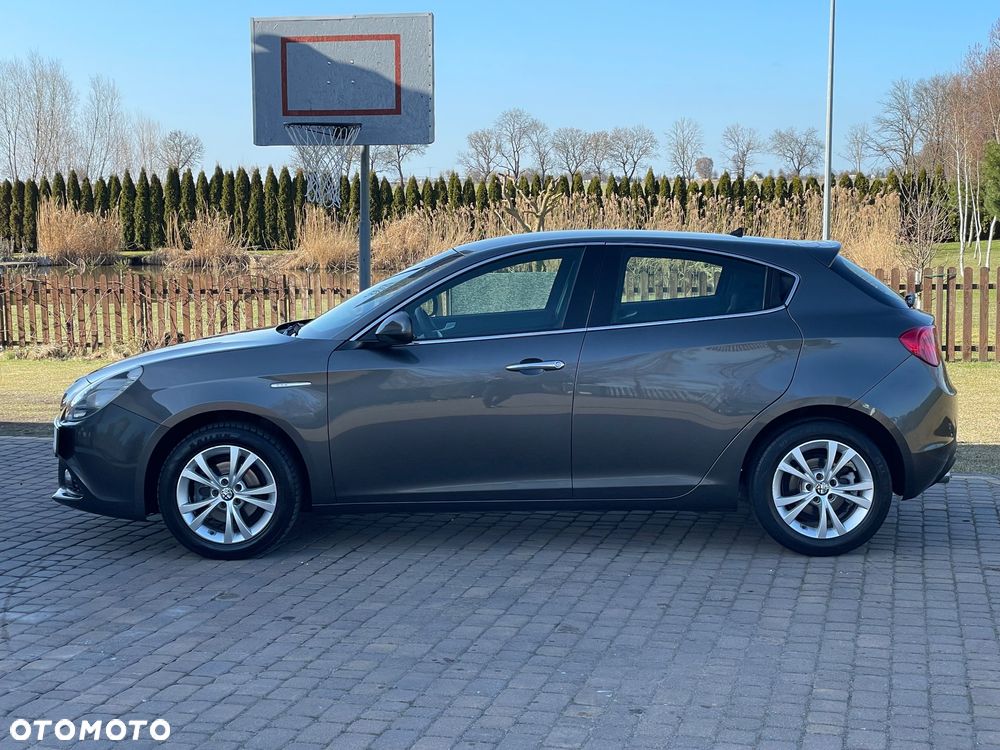 Alfa Romeo Giulietta - 12