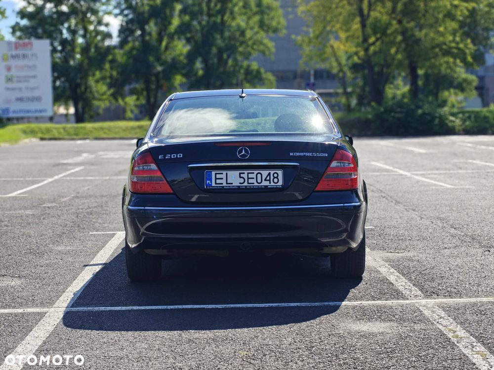 Mercedes-Benz Klasa E 200 Kompressor Automatik Elegance - 6