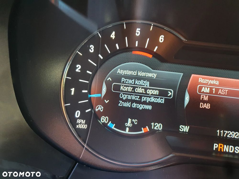 Ford Edge 2.0 EcoBlue Bi-Turbo 4x4 Titanium - 34