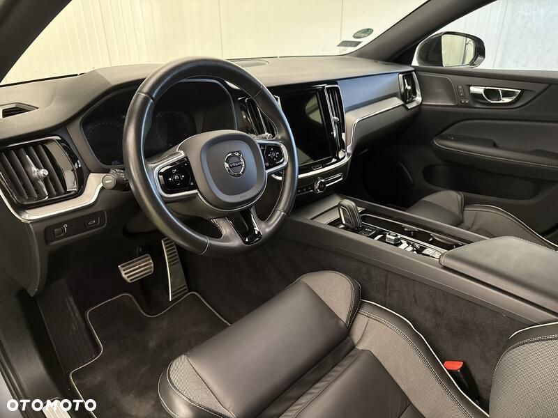Volvo S60 B5 B AWD R-Design - 11