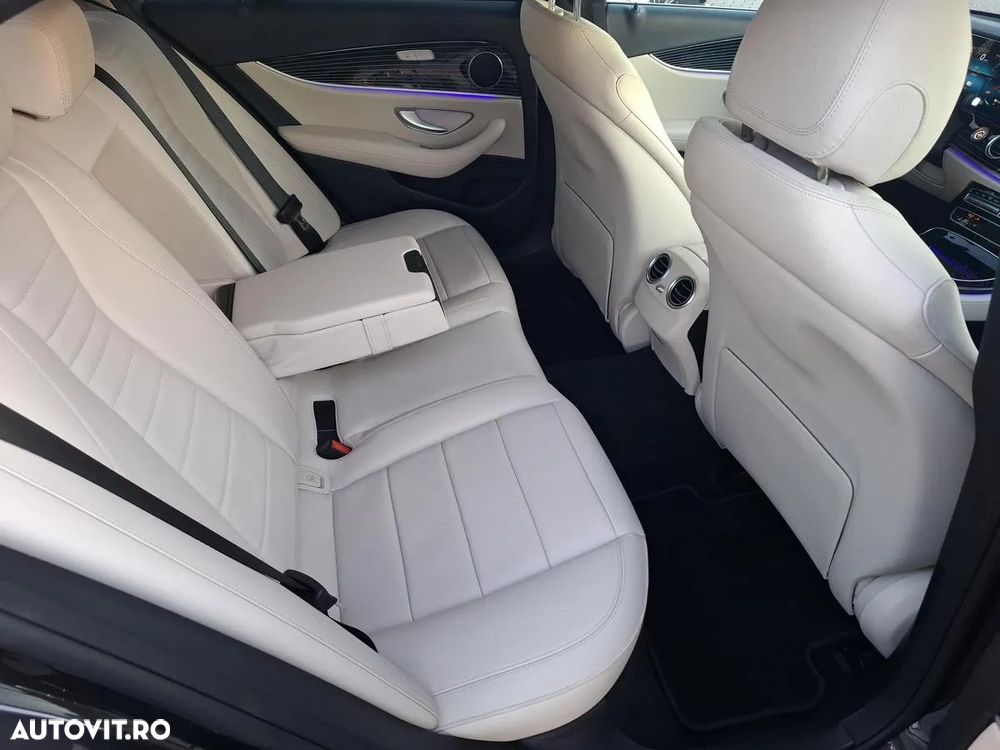 Mercedes-Benz E - 14