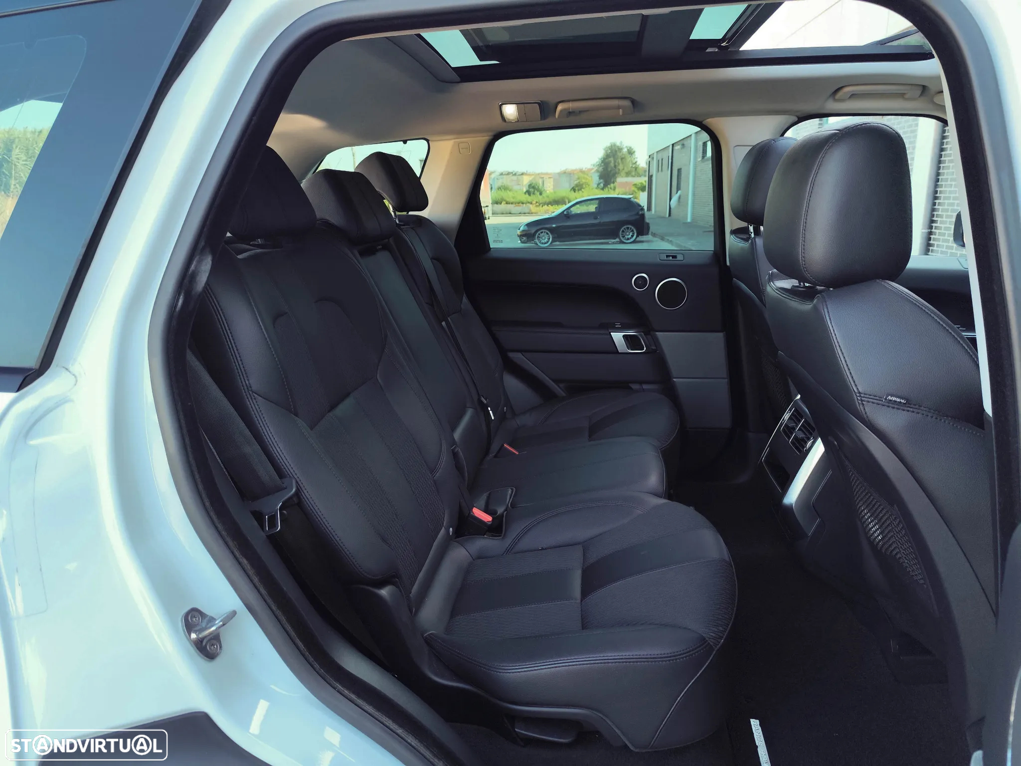 Land Rover Range Rover Sport 2.0 SD4 S - 35