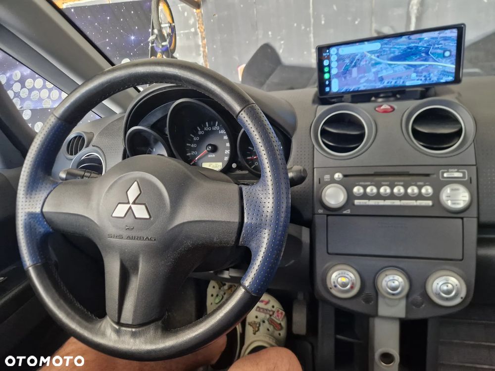 Mitsubishi Colt - 4