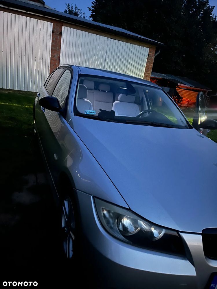 BMW Seria 3 - 10