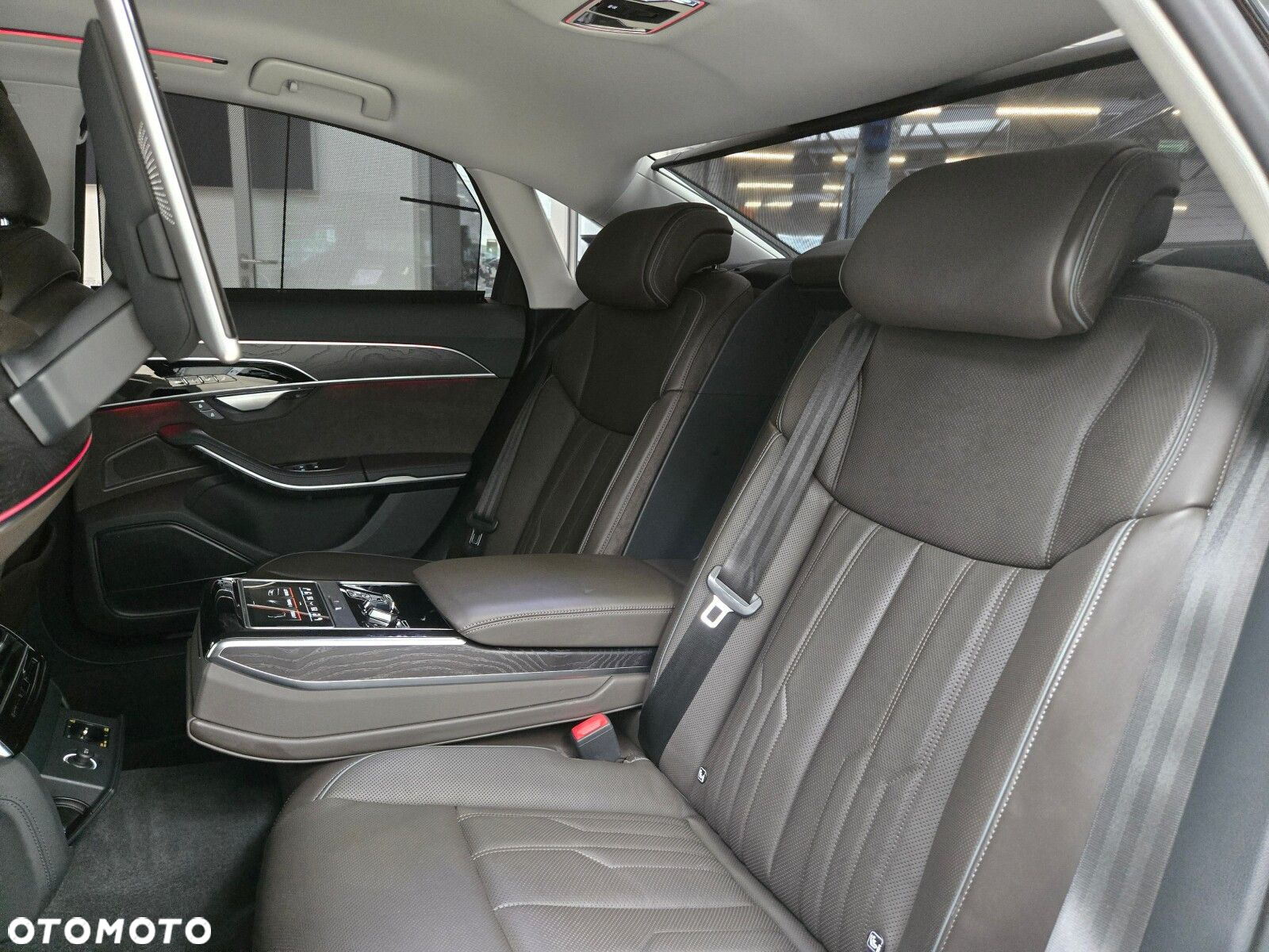 Audi A8 - 12