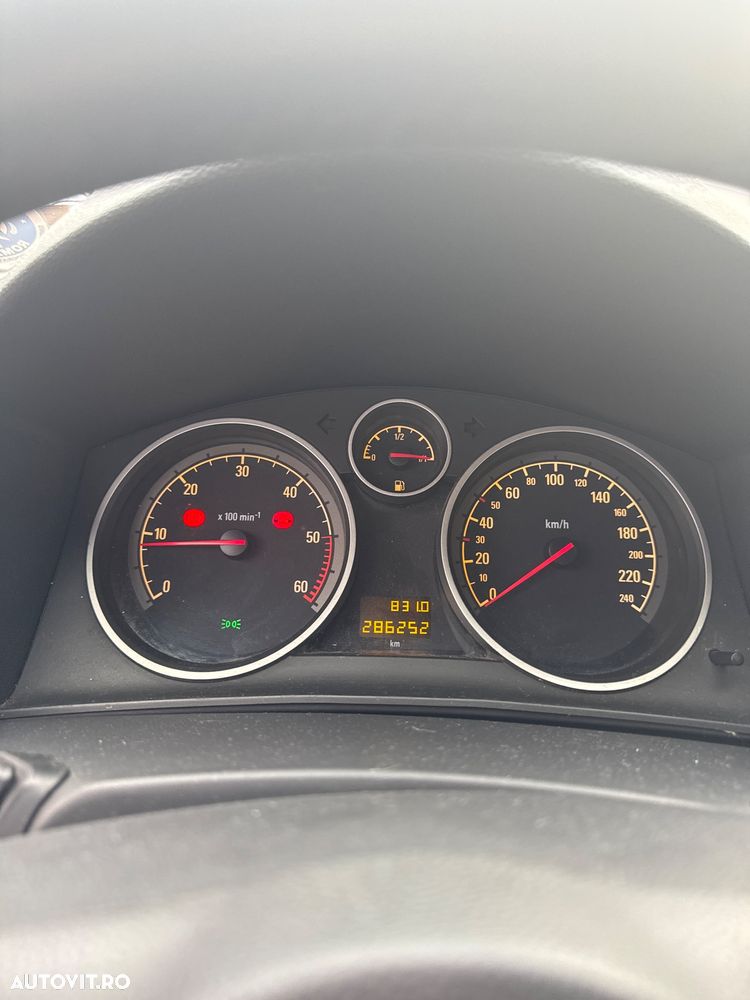 Opel Astra 1.9 CDTI Sport - 8