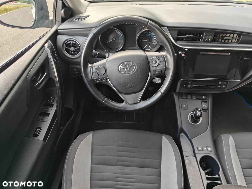 Toyota Auris - 19