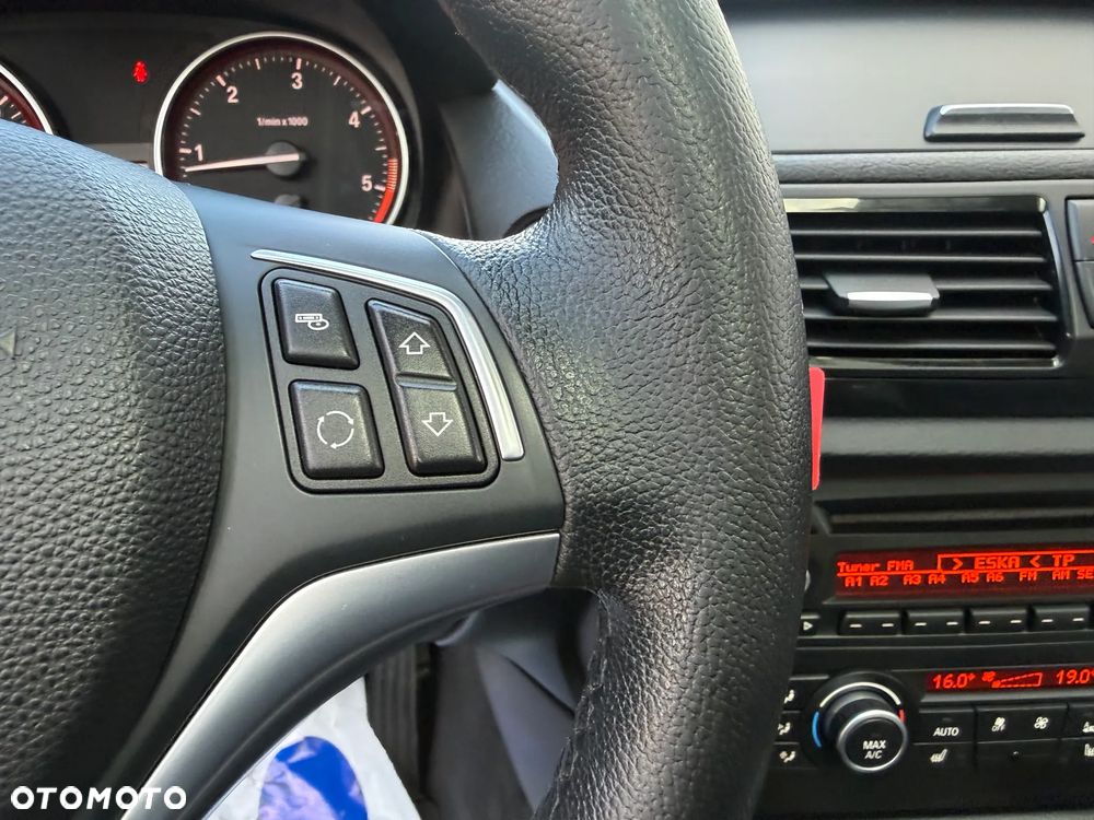 BMW X1 xDrive18d Sport Line - 37