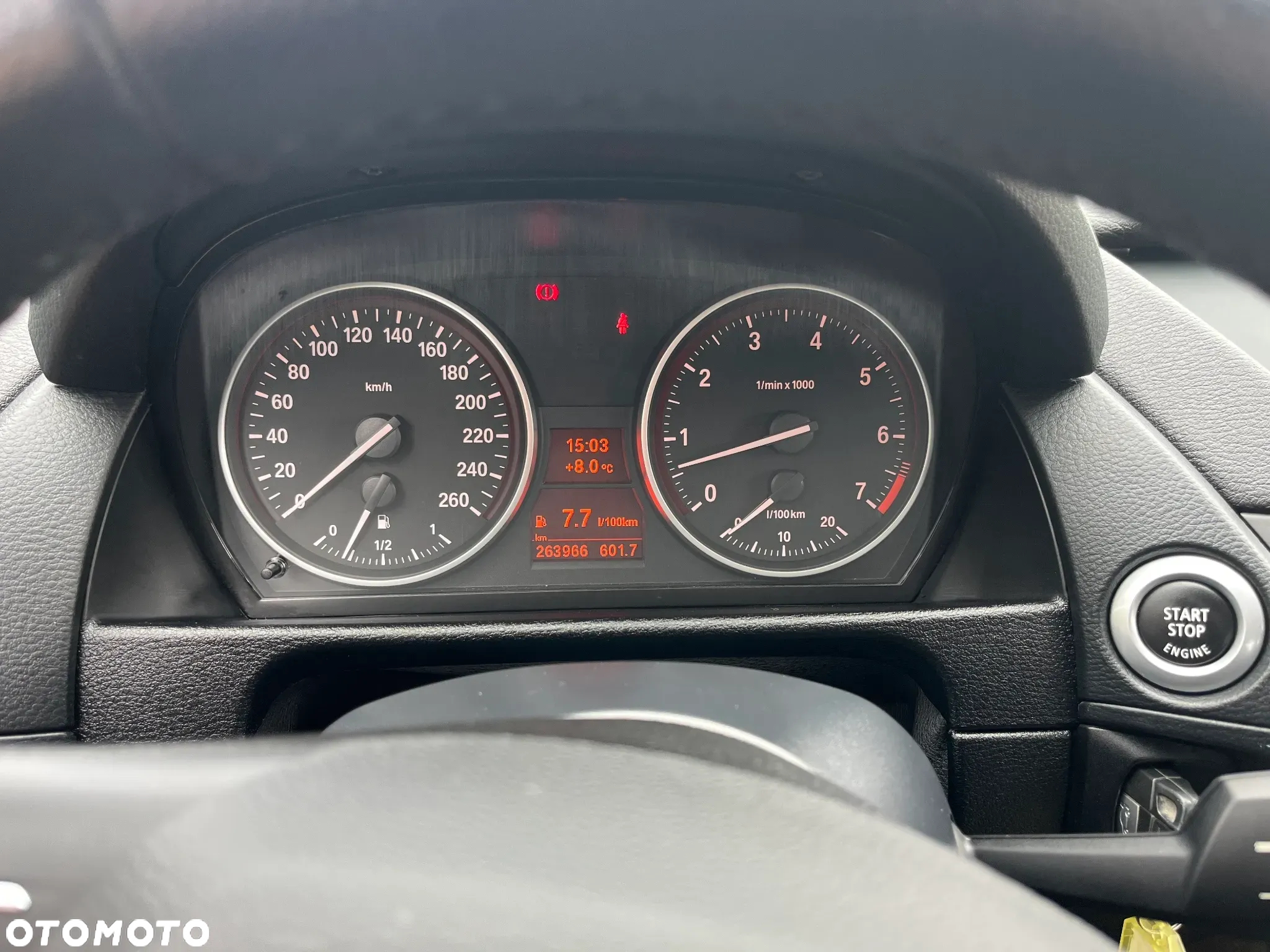 BMW X1 sDrive18i - 9