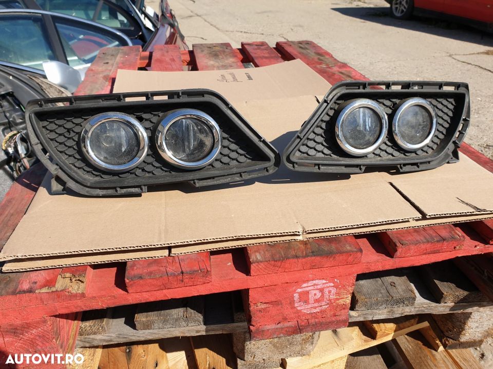 Proiector ceata mercedes e class coupe w207 e220 e300 - 1