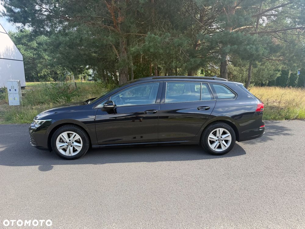 Volkswagen Golf - 8