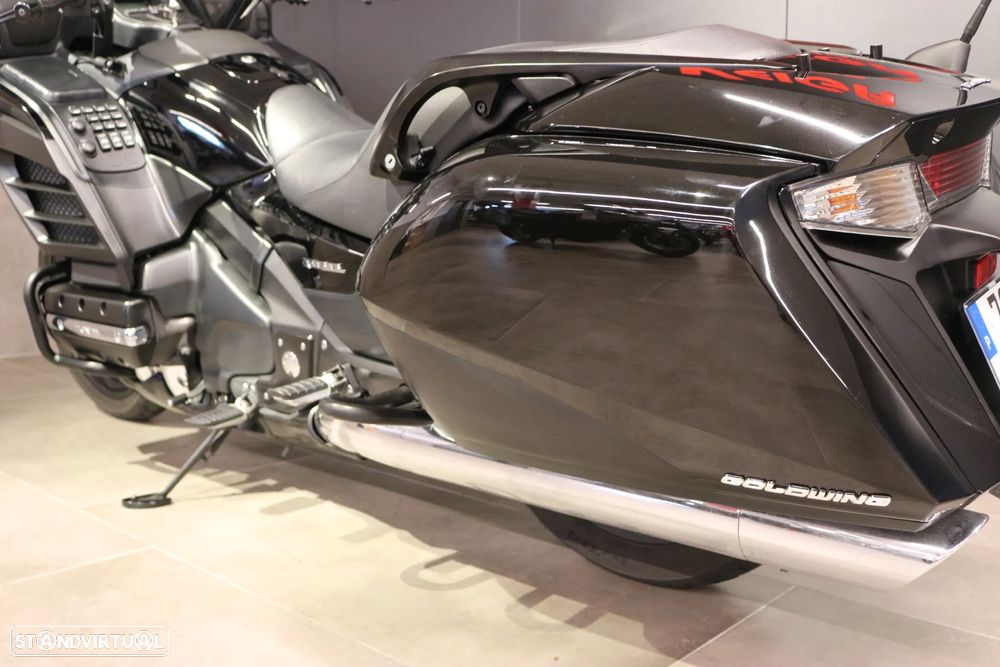 Honda Goldwing F6B BAGGER - 6
