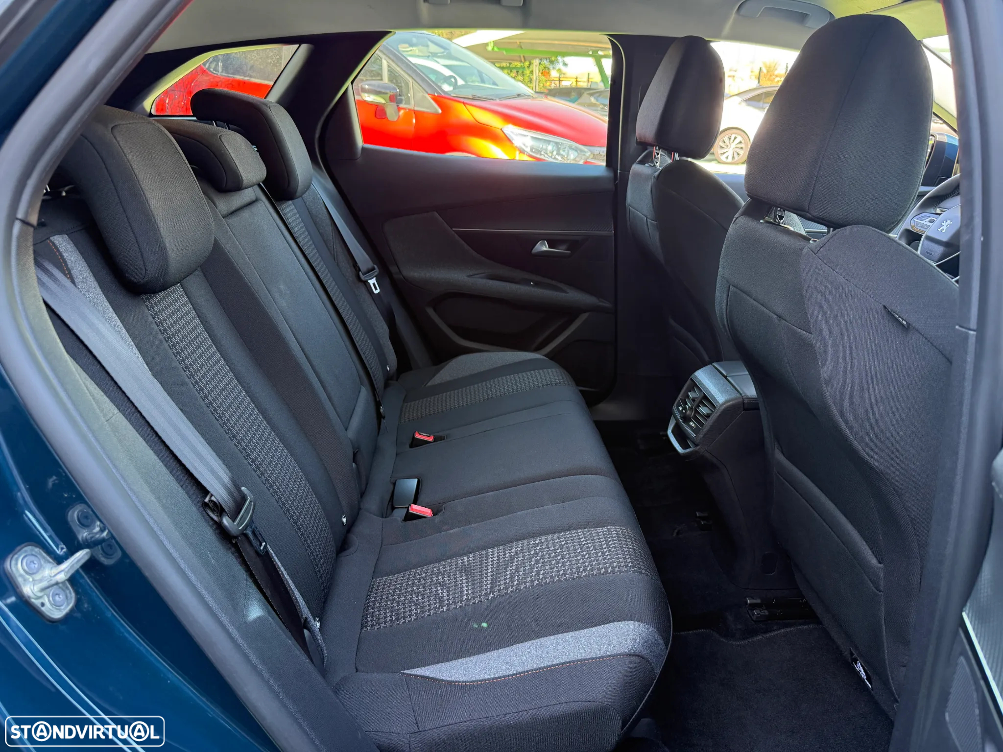 Peugeot 3008 1.5 BlueHDi Allure - 27