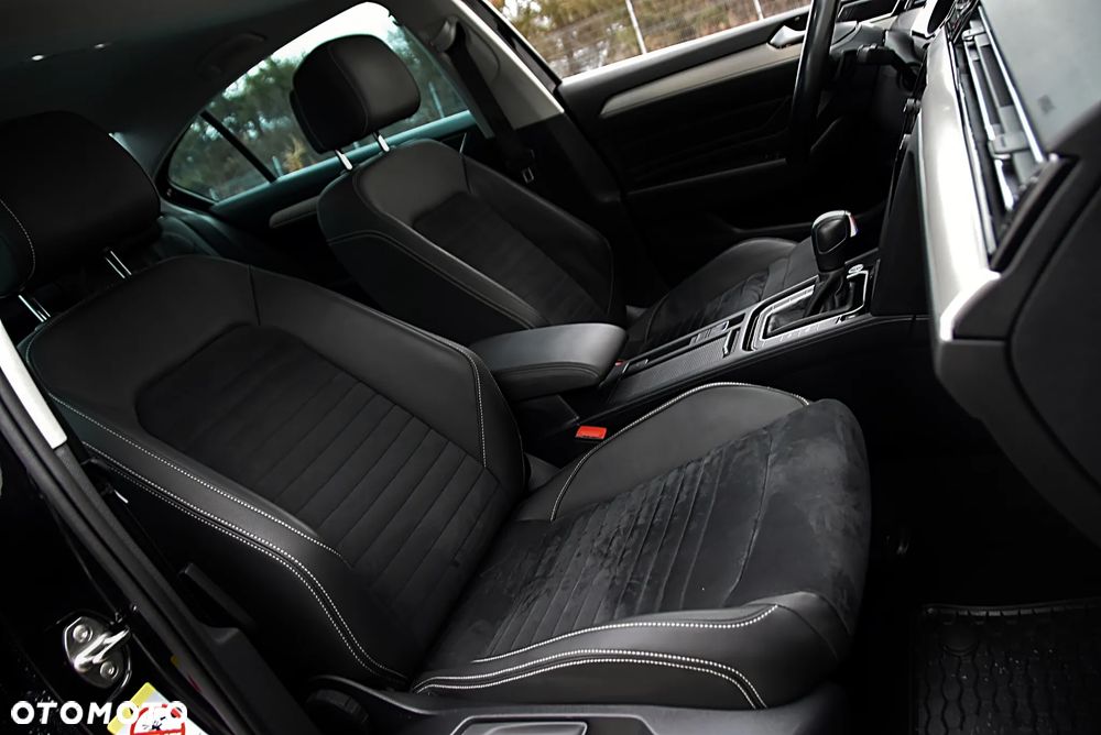 Volkswagen Passat 2.0 TSI Elegance DSG - 20