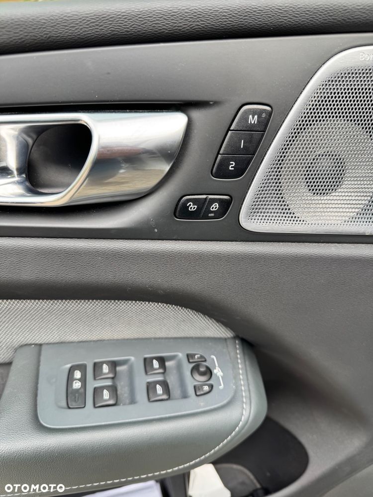 Volvo XC 60 - 19