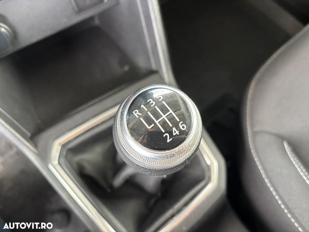 Dacia Logan TCe 90 MT6 Comfort - 21