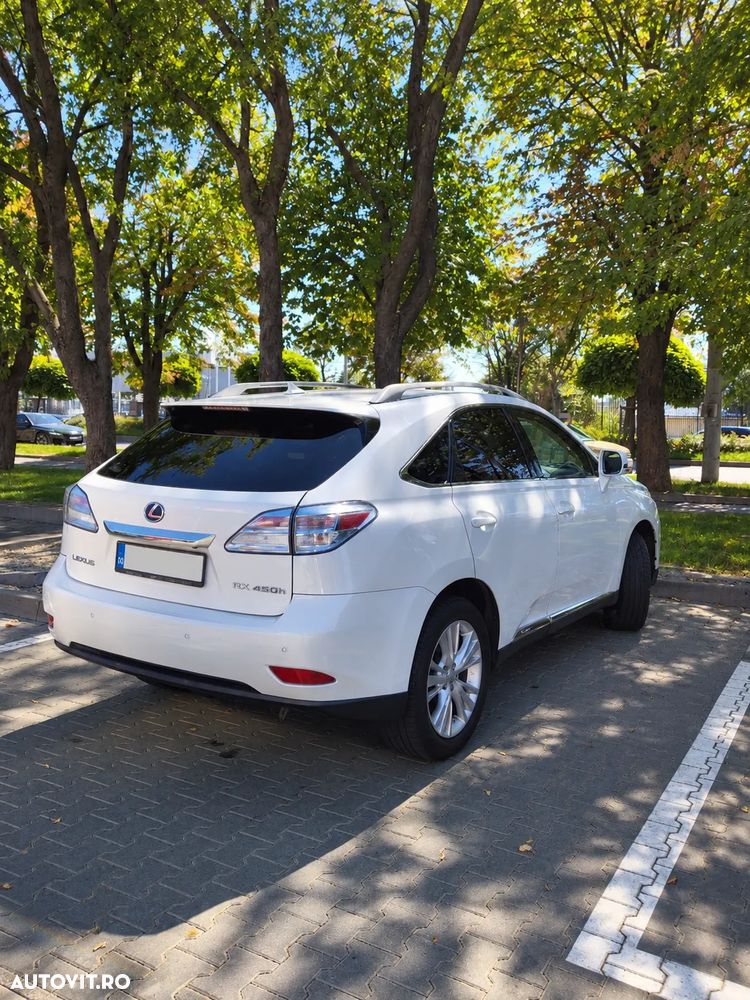 Lexus Seria RX 450h Aut. Luxury - 3