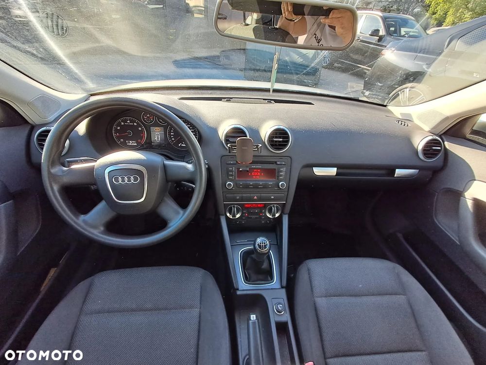 Audi A3 Sportback 1.6 Ambition - 8