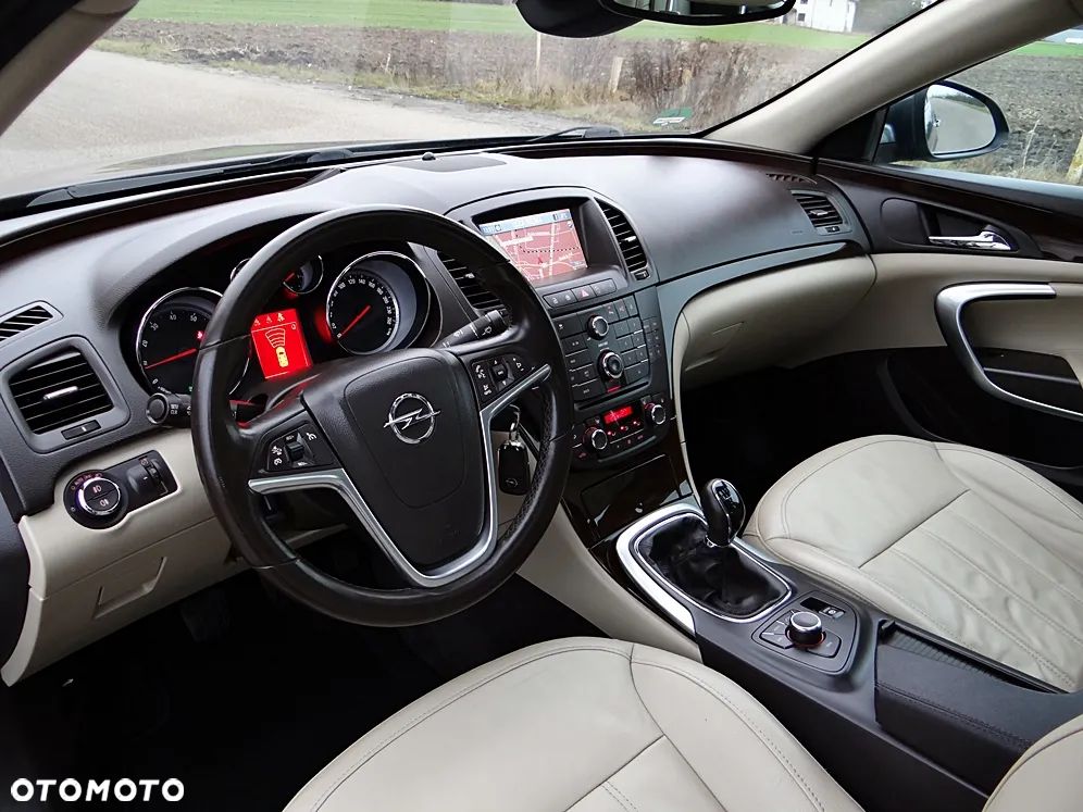 Opel Insignia 2.0 Turbo Cosmo - 24