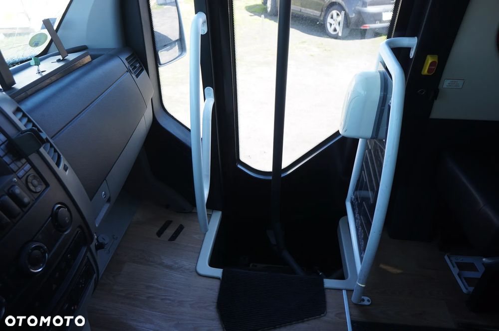 Mercedes-Benz SPRINTER - 27