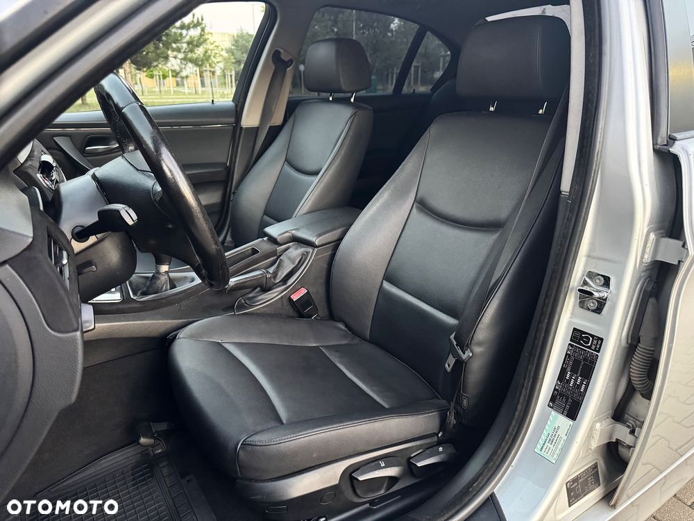 BMW Seria 3 - 27