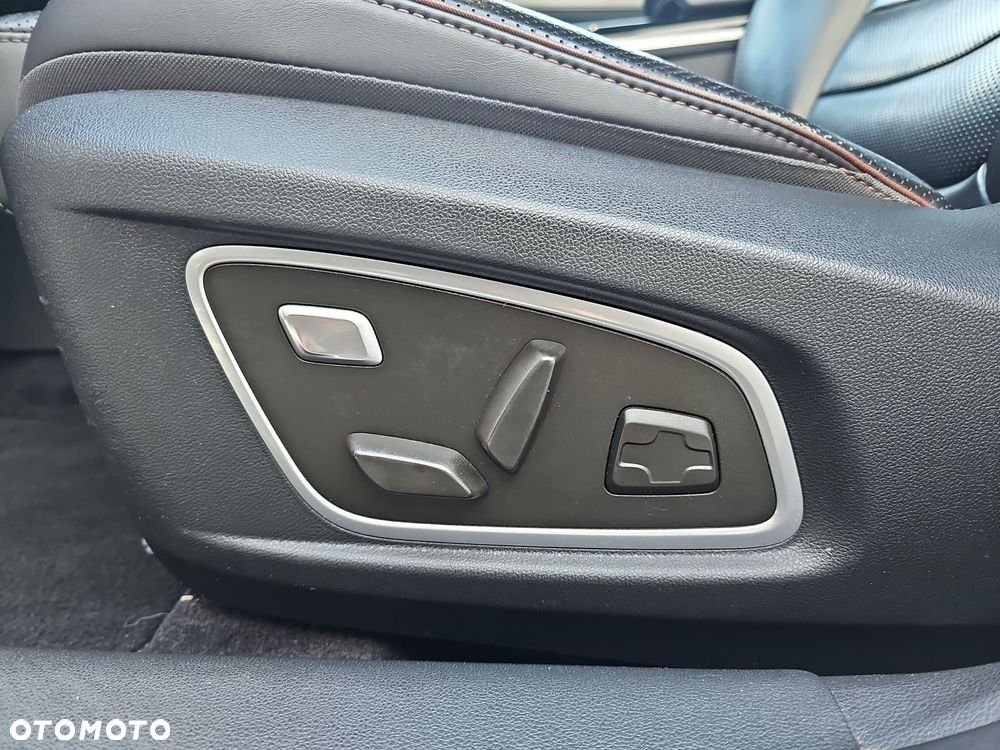 Renault Koleos 2.0 Blue dCi Initiale Paris 4x4 X-Tronic - 12