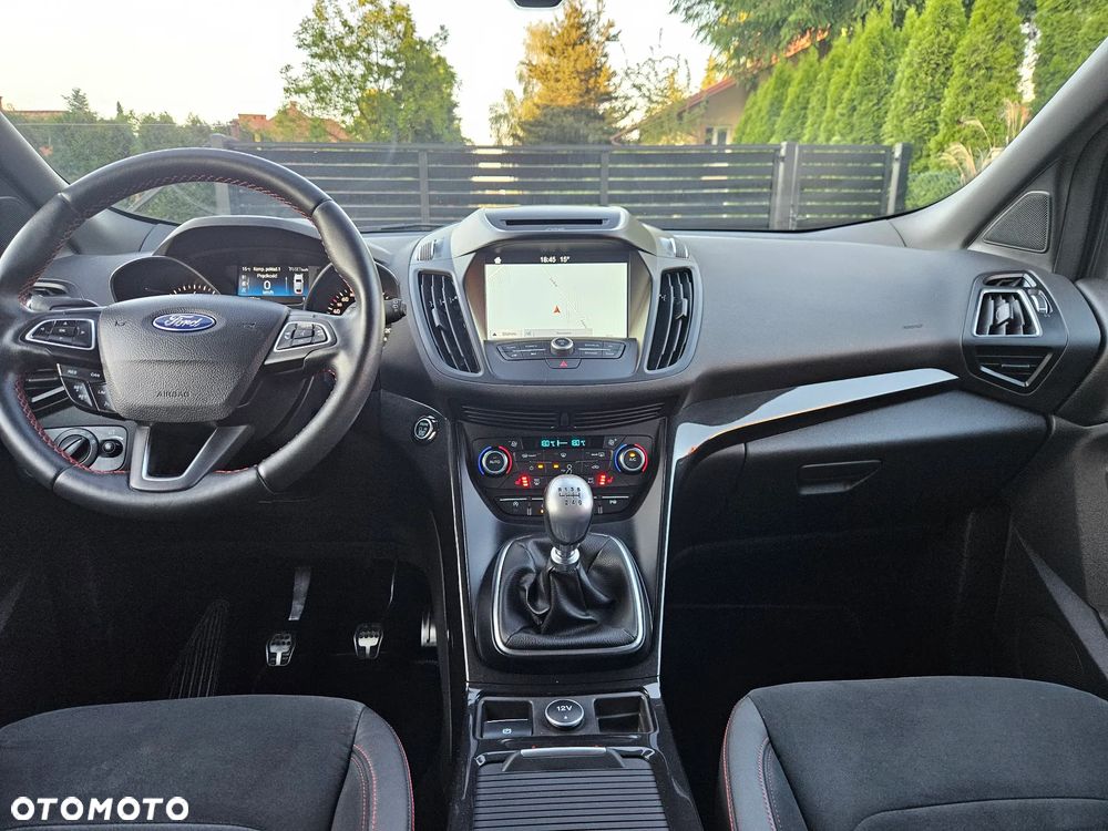 Ford Kuga - 27