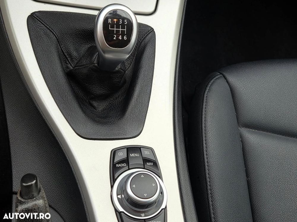 BMW Seria 3 318d Blue Performance - 27