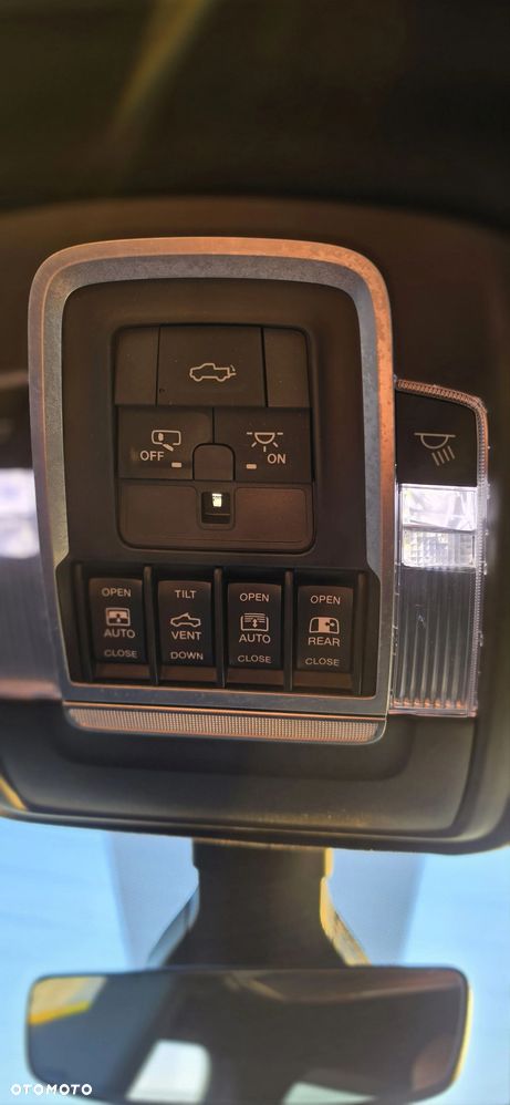 RAM 1500 - 10