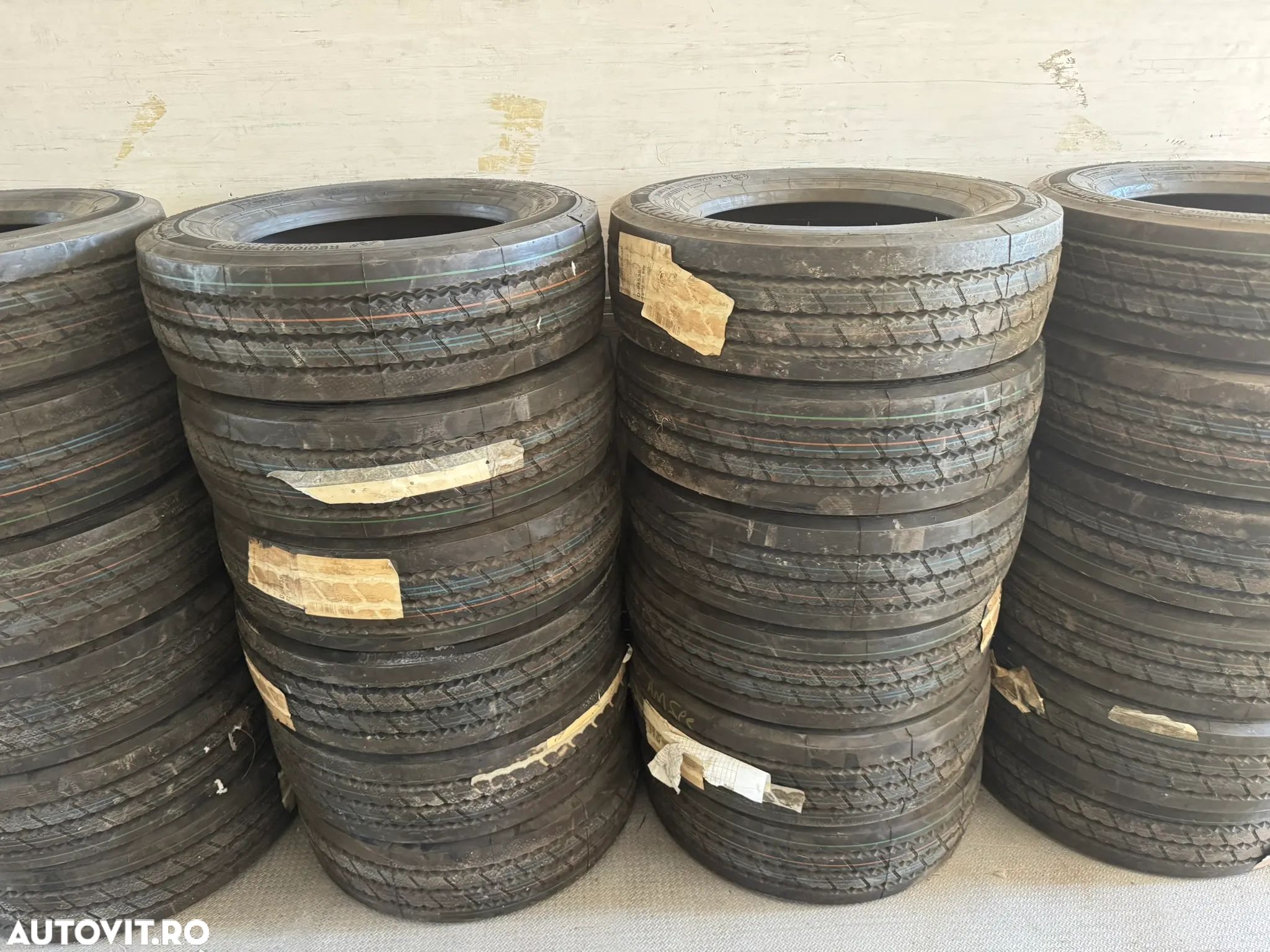 Roată Continental 205/65R17.5 CCO HTR2 : Anvelope trailer : 16PR : NOI : 27 buc - 1